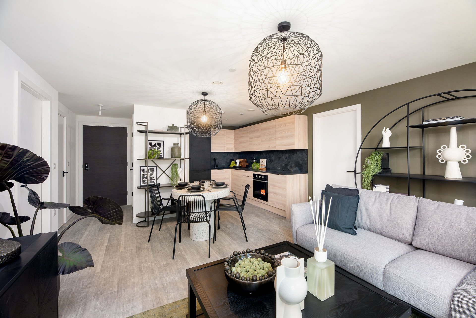 UrbanGreenShowapartment-008_